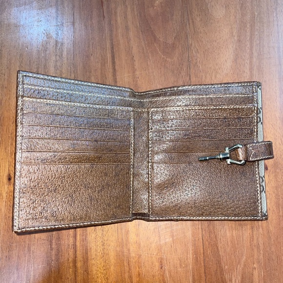 Gucci Wallet - Picture 4 of 5